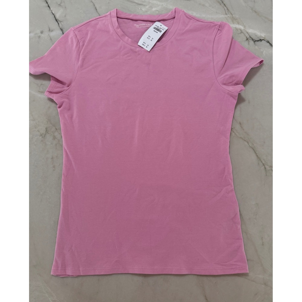 NWT Women's Abercrombie & Fitch Soft A&F Essentials Pink Crewneck T Shirt Medium